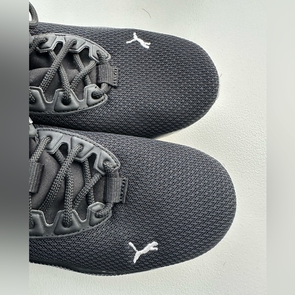 Puma sneakers, woman’s size 8 1/2, black and white, like new - Picture 7 of 8